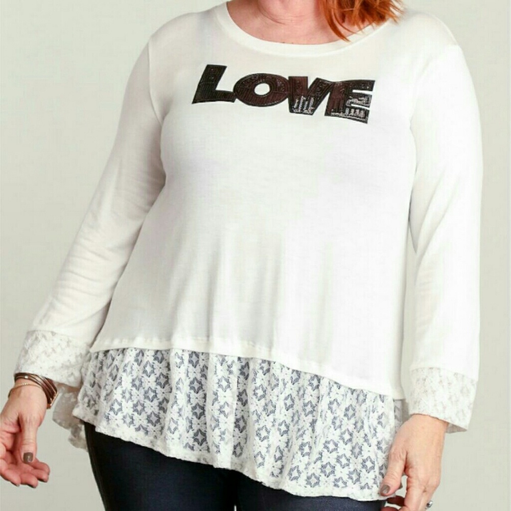 ➕ LOVE Crochet Hem Blouse